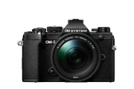 OM SYSTEM OM-5 + 14-150mm NEGRA